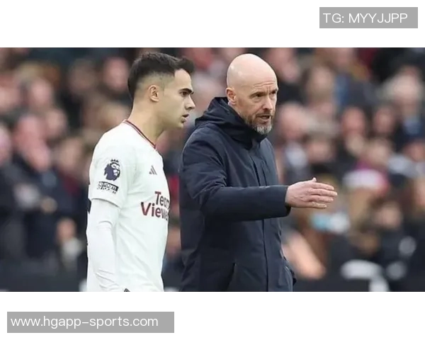 曼联球员与主教练关系良好球员更关注表现不佳的沮丧情绪