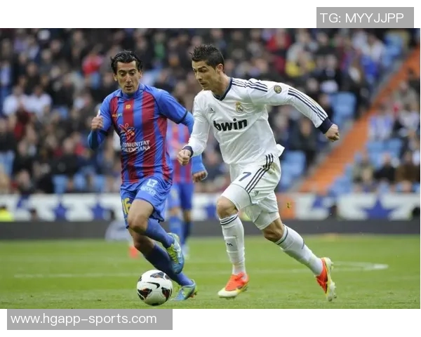 巴萨对伯纳尔恢复采取谨慎措施专人全程照看确保安全